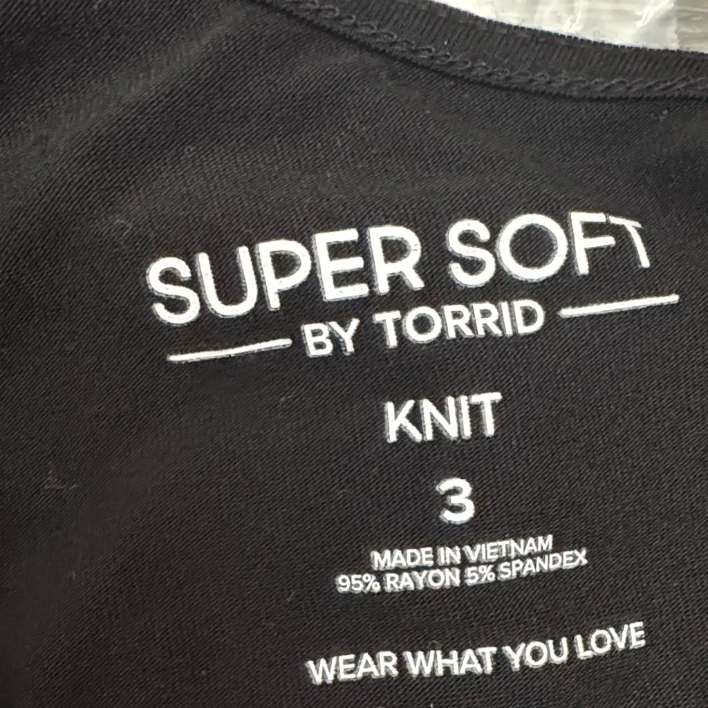 Torrid Black Camisole with Asymmetrical Straps - Image 9