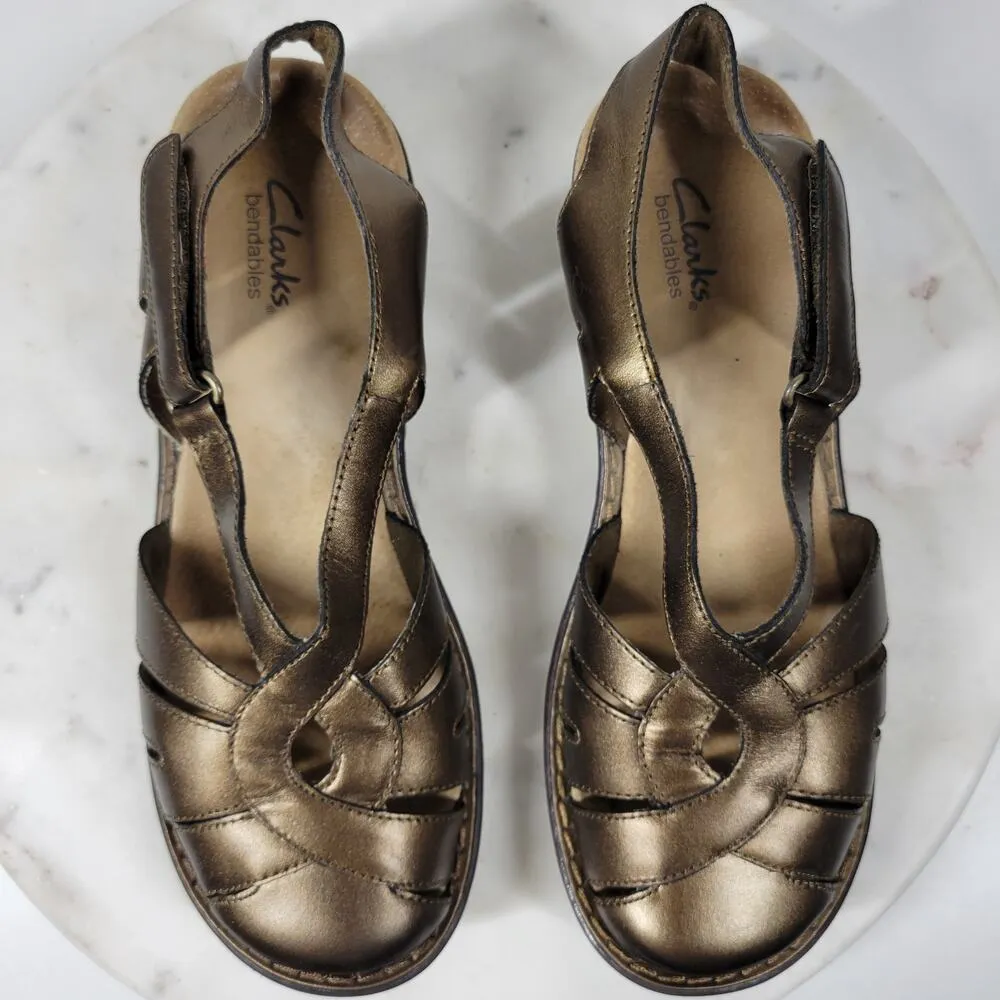 Clarks Bendables Leather Sandals Womens 7 Gold Metallic Slingback Closed Toe - Image 4