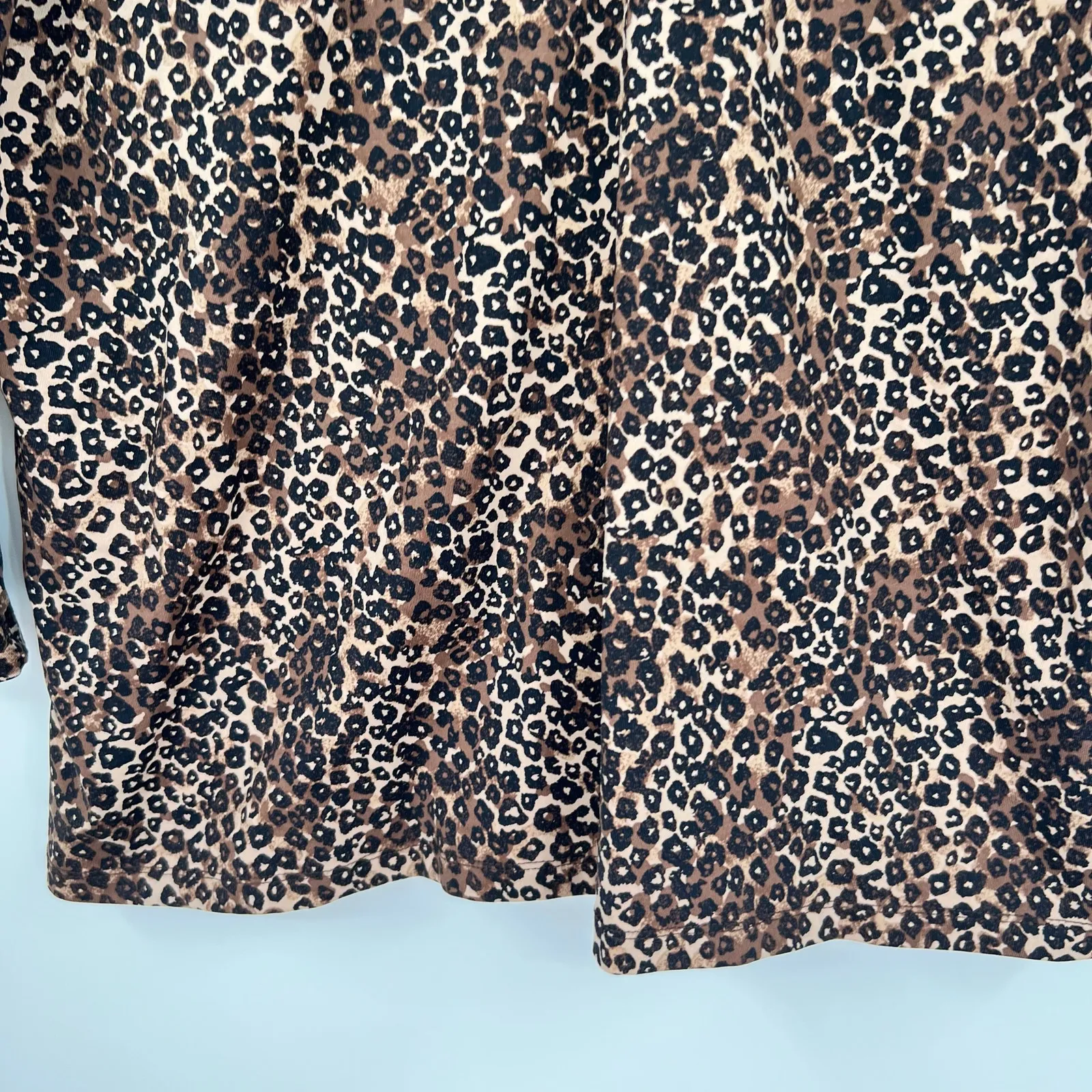 J. McLaughlin durham ruffle neck catalina cloth leopard print blouse size XL - Image 4