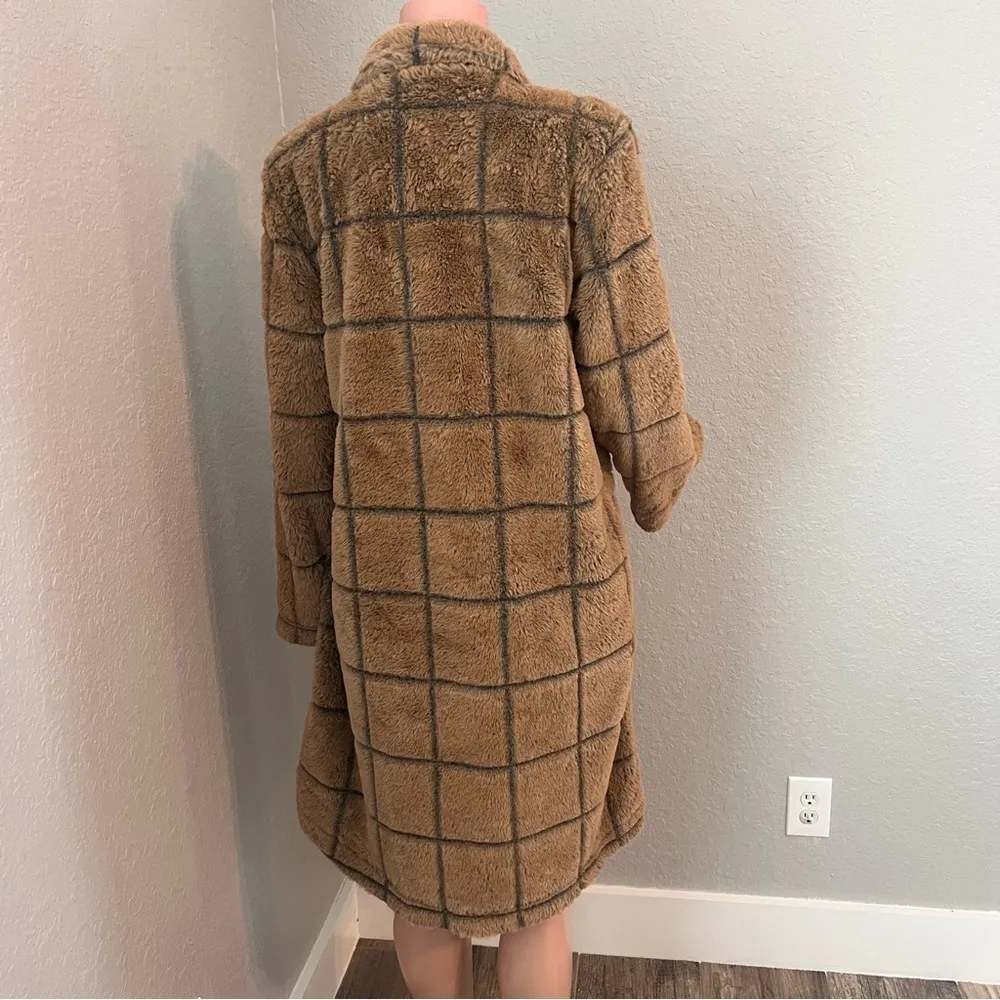 Fair Haven Plush Faux Fur Winter Sweater Coat Size Large Checkered plaid brown Tan - Image 2