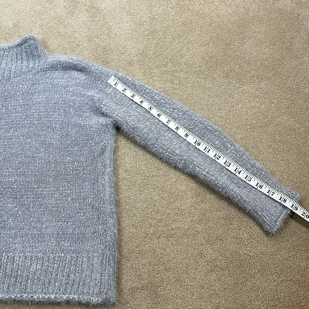 Rachel Zoe Fuzzy Soft Grey Turtleneck Sweater Longsleeve Women Size Small - Image 5