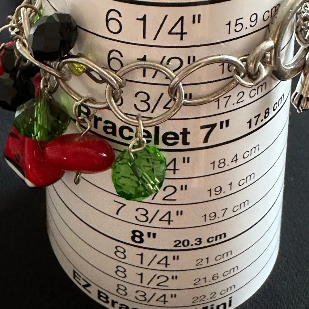 Acrylic & silvertone GUC charm bracelet. Watermelon slice shaped beads w/ toggle Green - Image 4