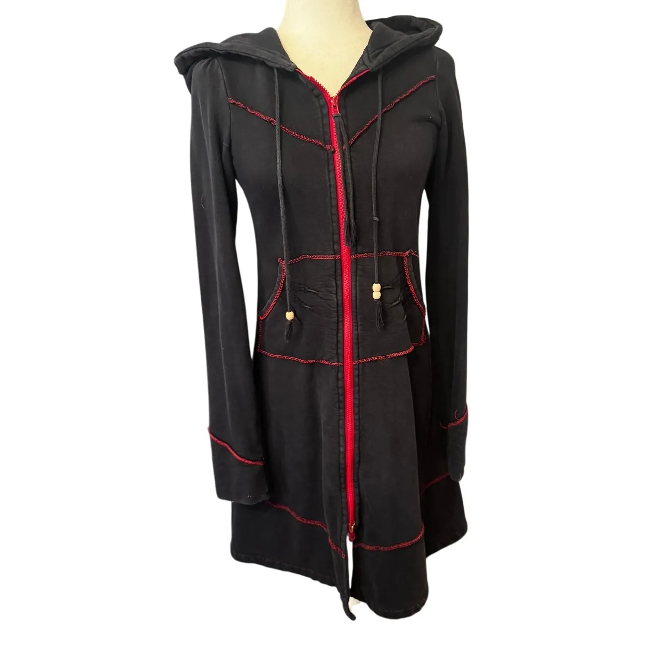 Prairie Underground Long Cloak Hoodie in Black with Red Trim Size XS - Image 2