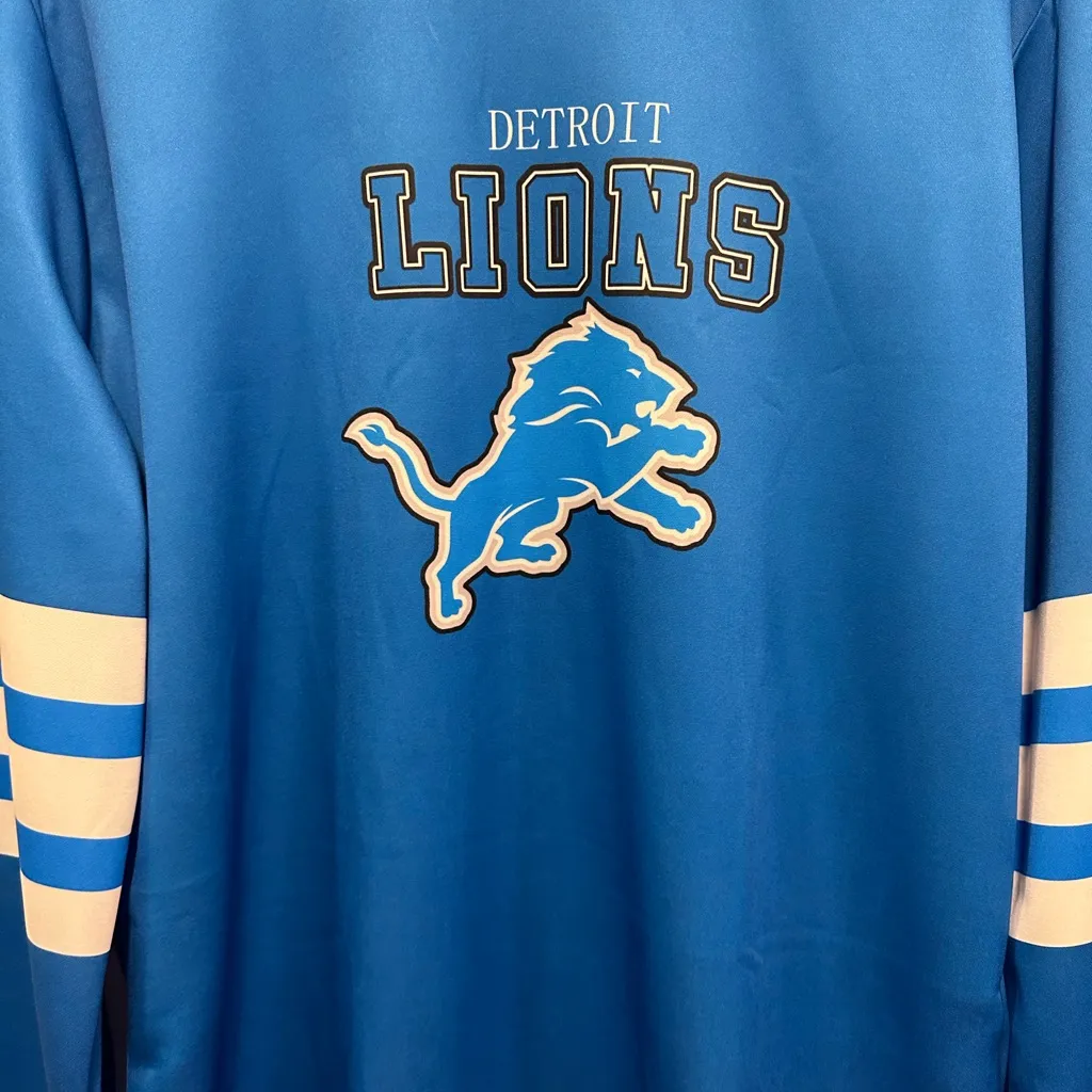 Detroit Lions Blue long sleeve lightweight Sweatshirt! Size small! - Image 4