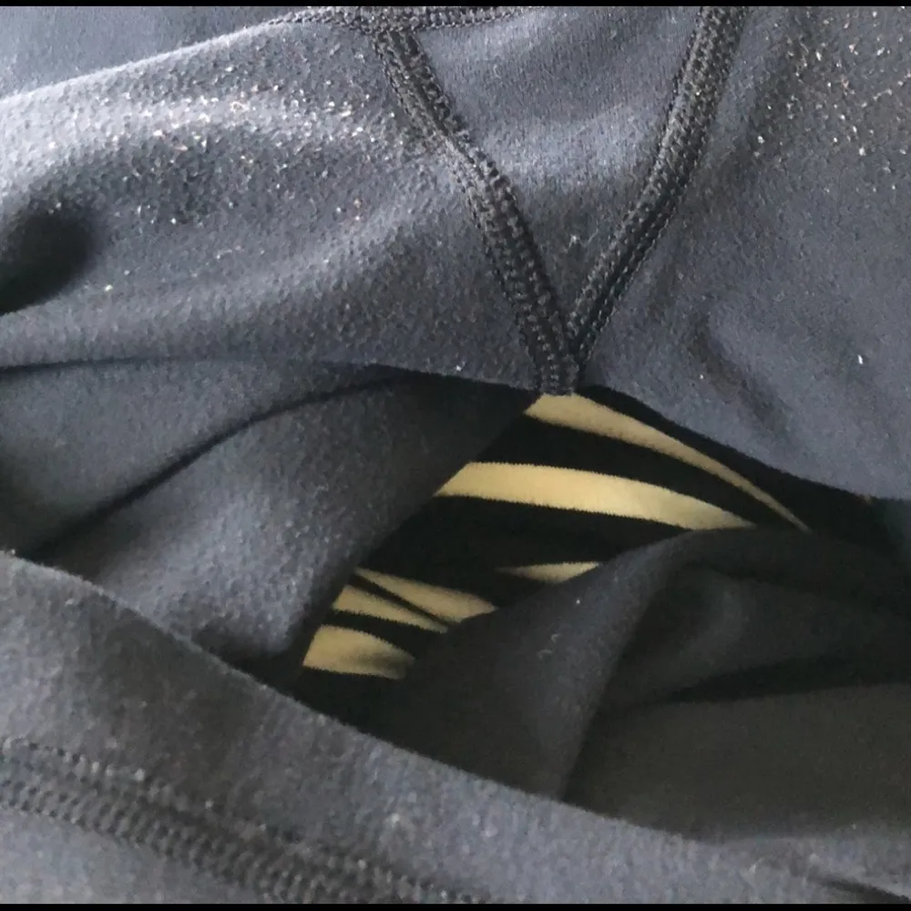 Lululemon Make A Move Navy Tights Side & Back Zip Pocket Size 6 - Image 9