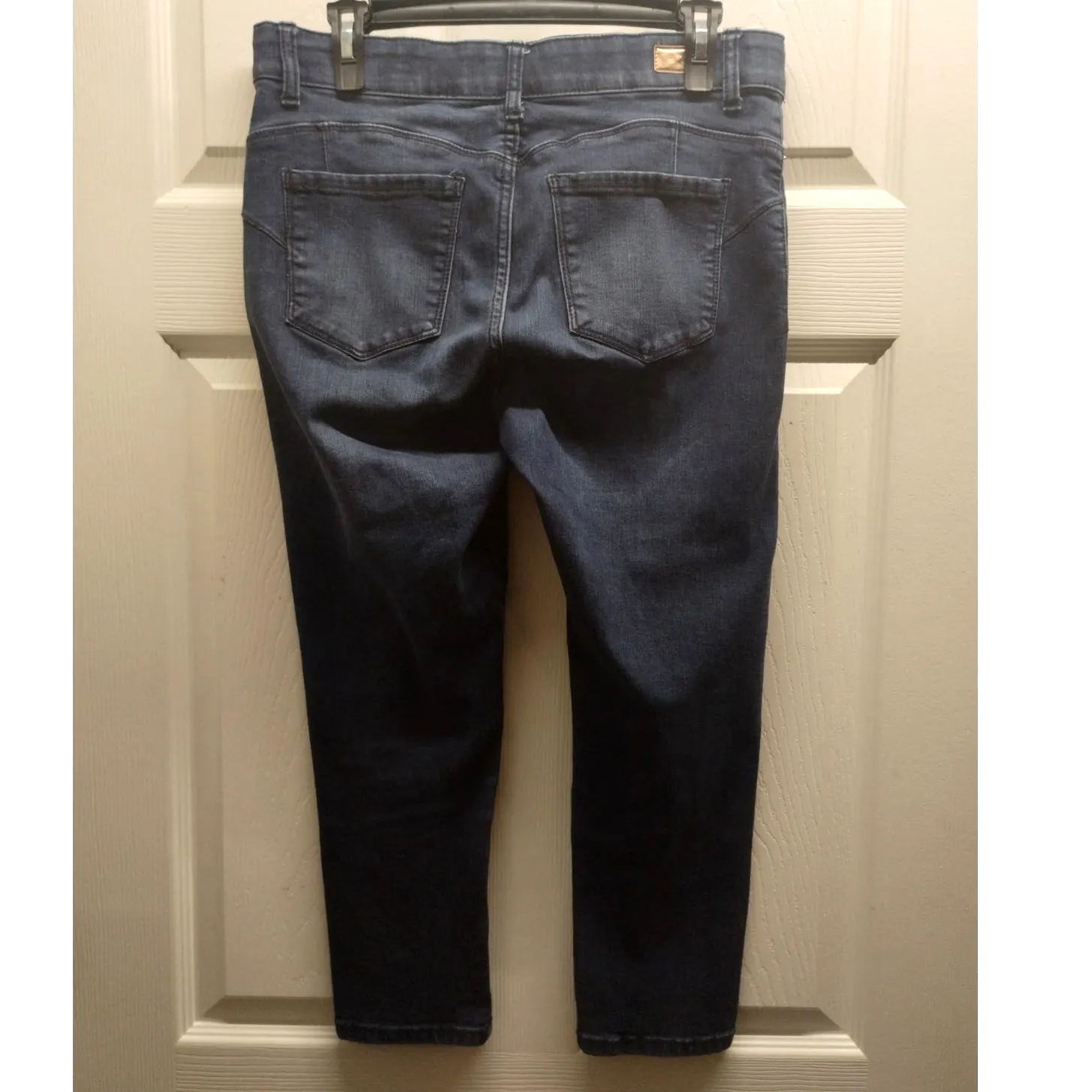 Juicy Couture Women's Size 8 Cropped Faux-Pockets Mid-Rise Denim Blue Jeans - Image 2