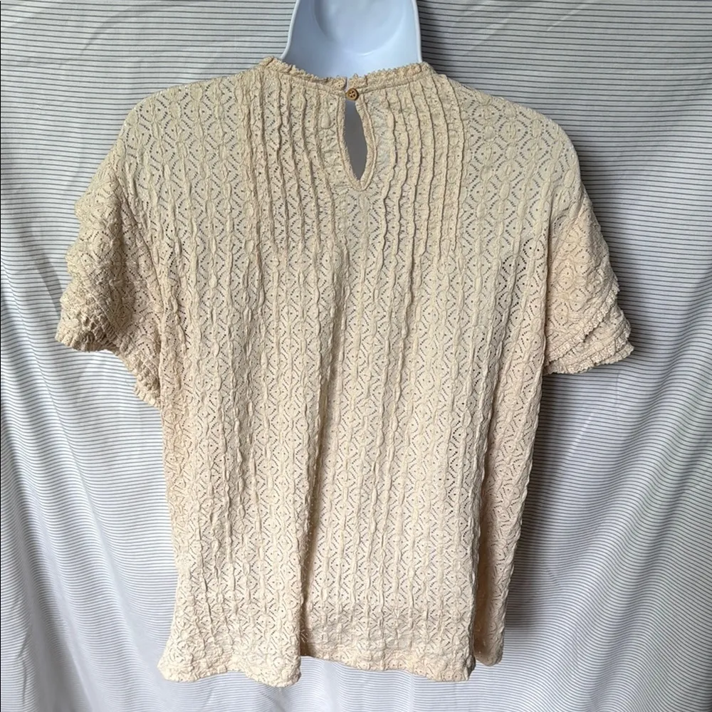 DR2 Cream Flutter Sleeve Blouse with Pleated Ruffles Size undefined - Image 4