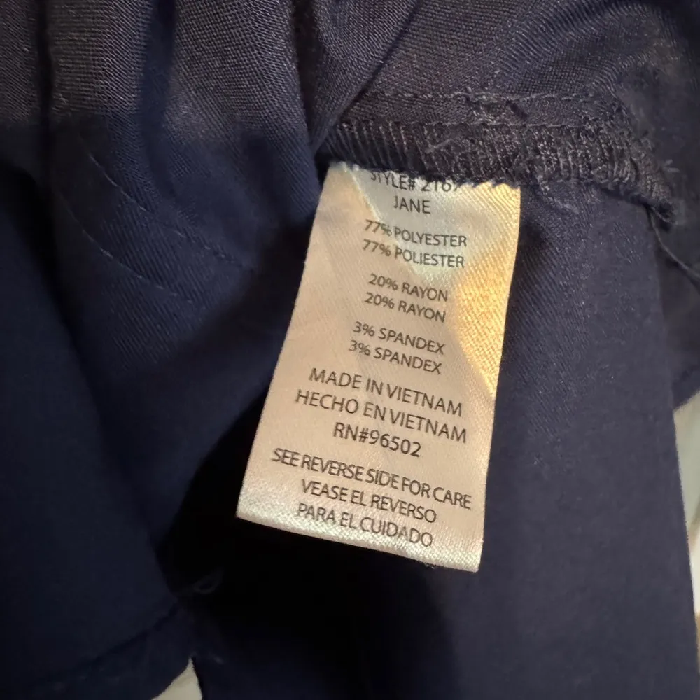 Healing hands- Xs- Scrub top - Image 6