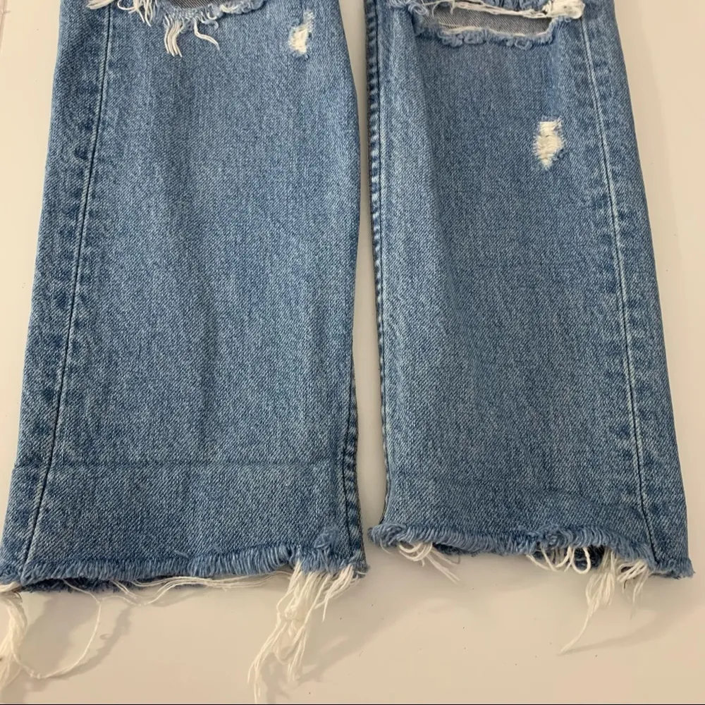 Reformation Cropped Cigarette Distressed in Savu Wash Jeans Size 25 - Image 14