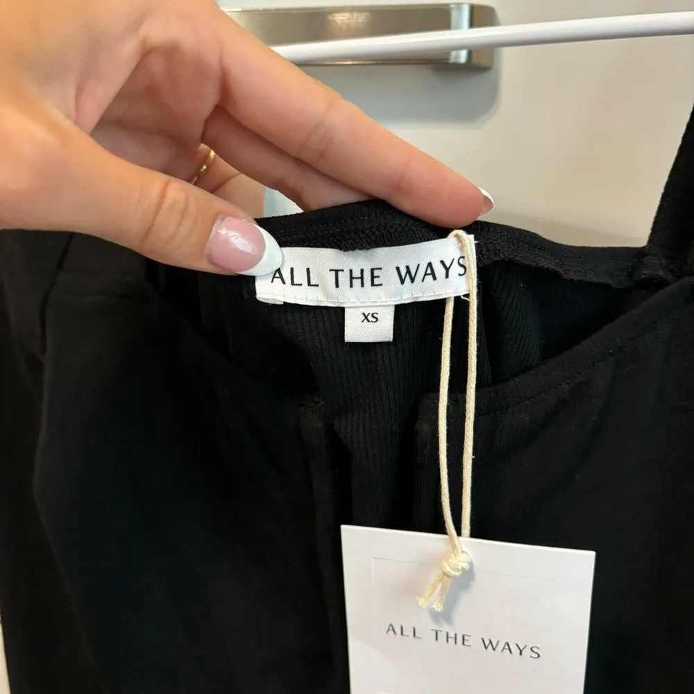 Revolve All The Ways Black Top NWT - Image 4