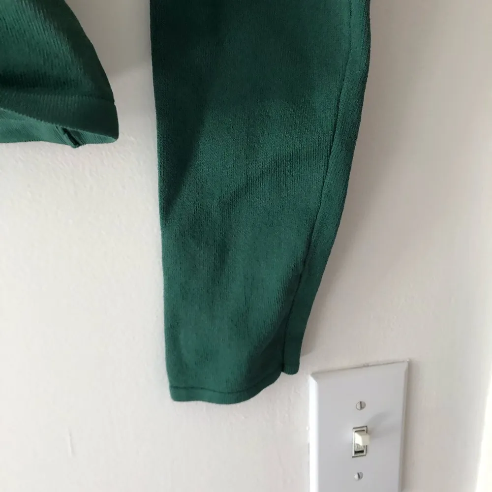 Babaton Sculpt Knit Astrid Long Sleeve Mockneck Top in Green Size Medium - Image 10