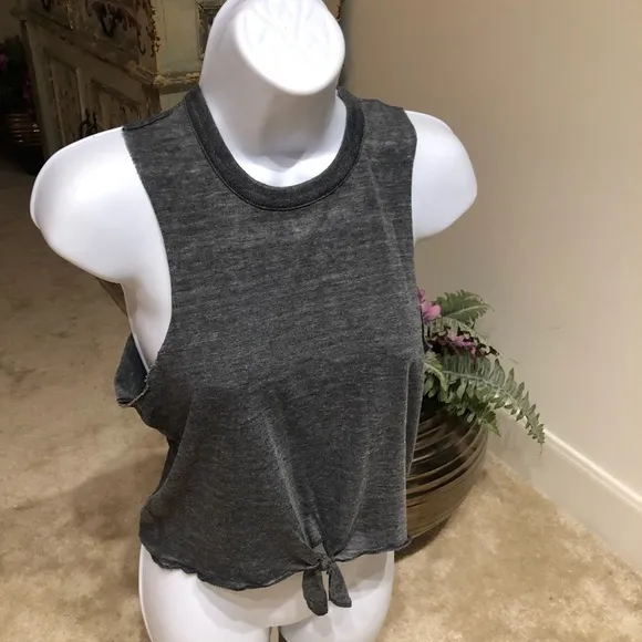 Chaser muscle tank tie front‎ - Image 2