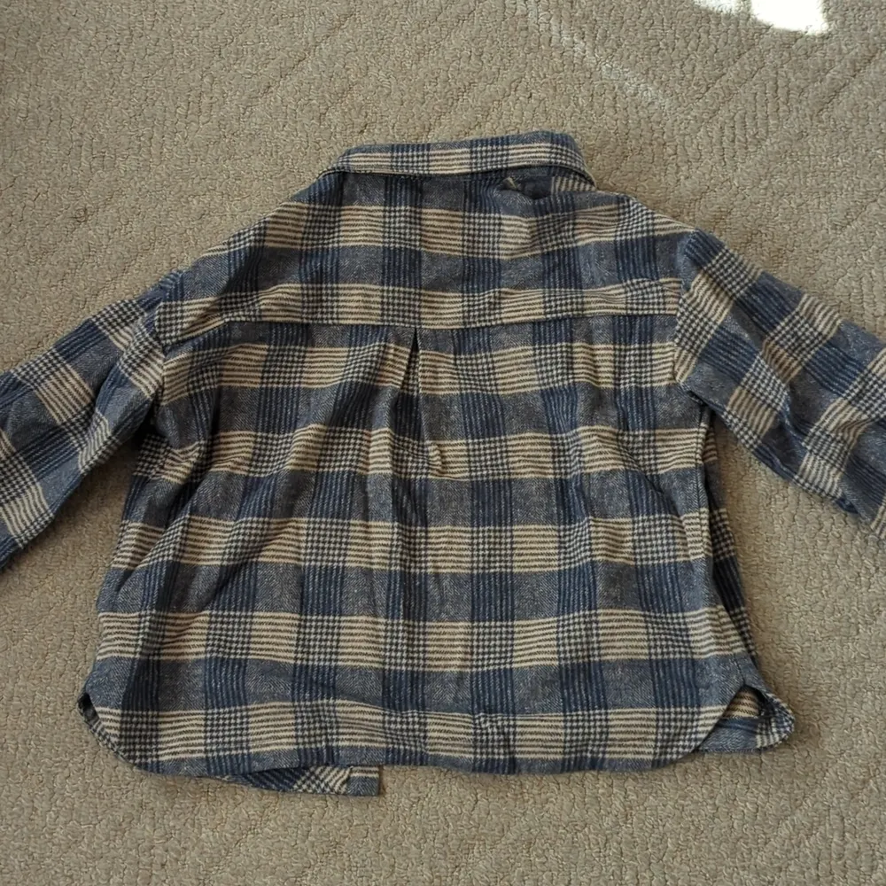 NWOT Pink Lily Blue Plaid Shacket - Image 5