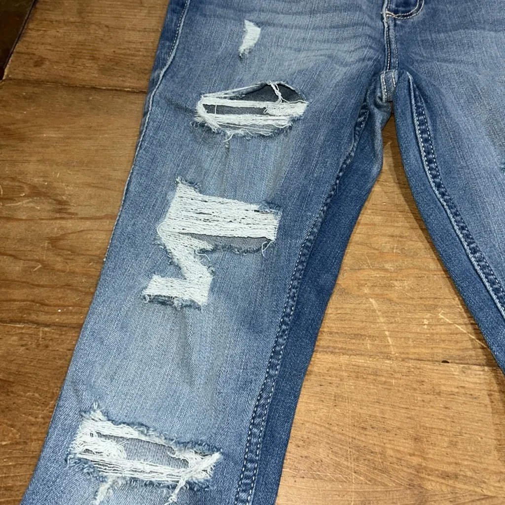 Woman’s Hollister Distressed Blue Jeans Size 0R - Image 3