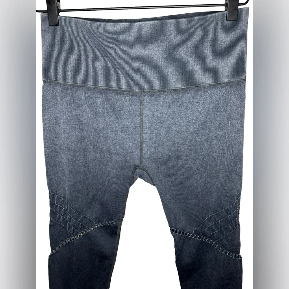 Soul By Soul Cycle Seamless Moto Leggings Size M Grey - Image 3