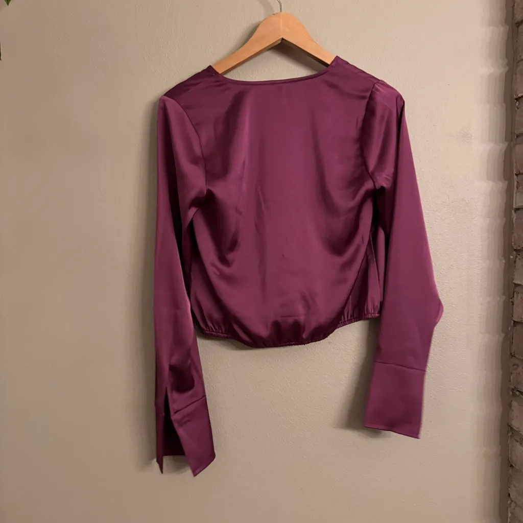 GOOD‎ AMERICAN Satin Wrap Blouse - Image 5