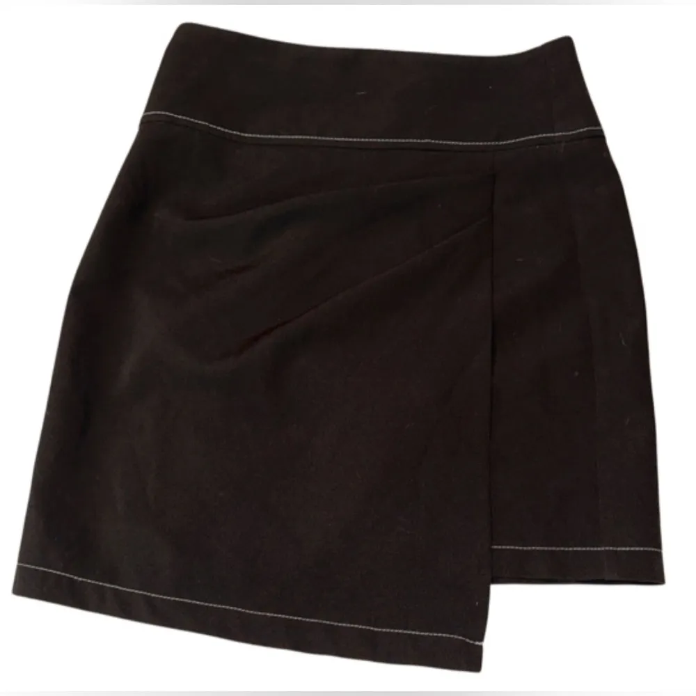 Size xs mini skirt - Image 2