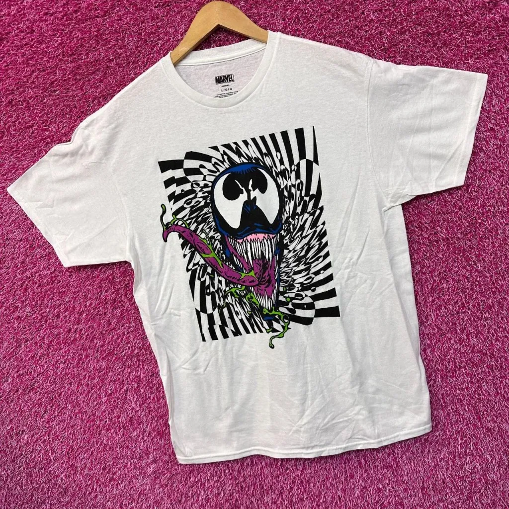 Venom Hypnotic Checkered the Alien Symbiote Marvel Tee L  - Image 3