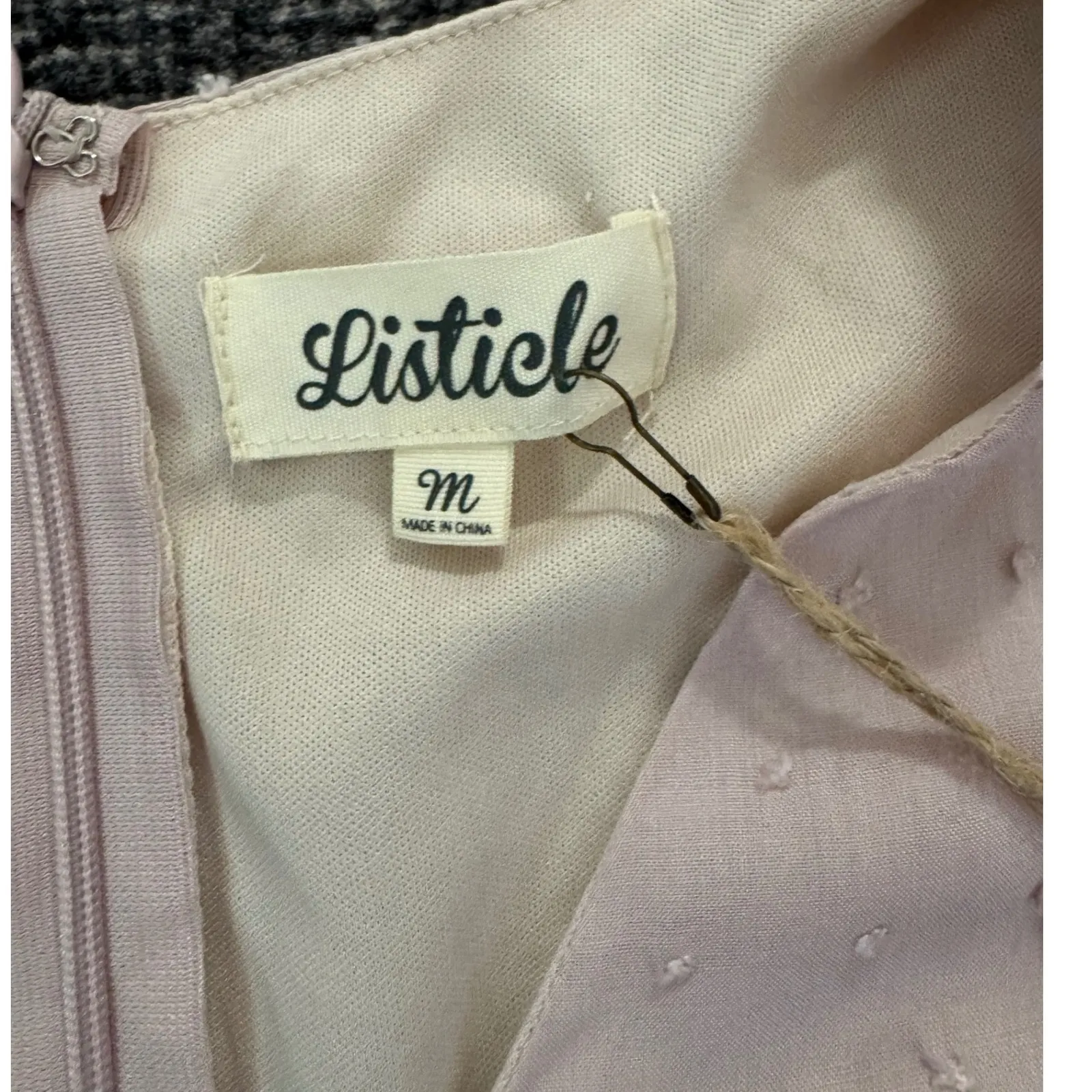 Listicle Womens Pink Swiss‎ Dot Ruffle V Neck Puff Sleeve Romper M - Image 3