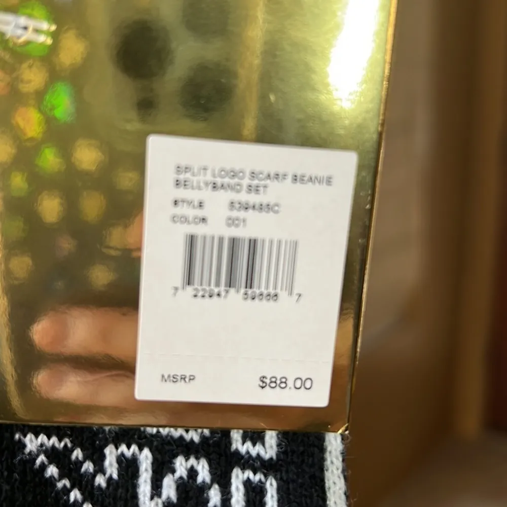 NWT Michael Kors Split Logo Scarf Beanie Bellyband Set Black White One Size - Image 6