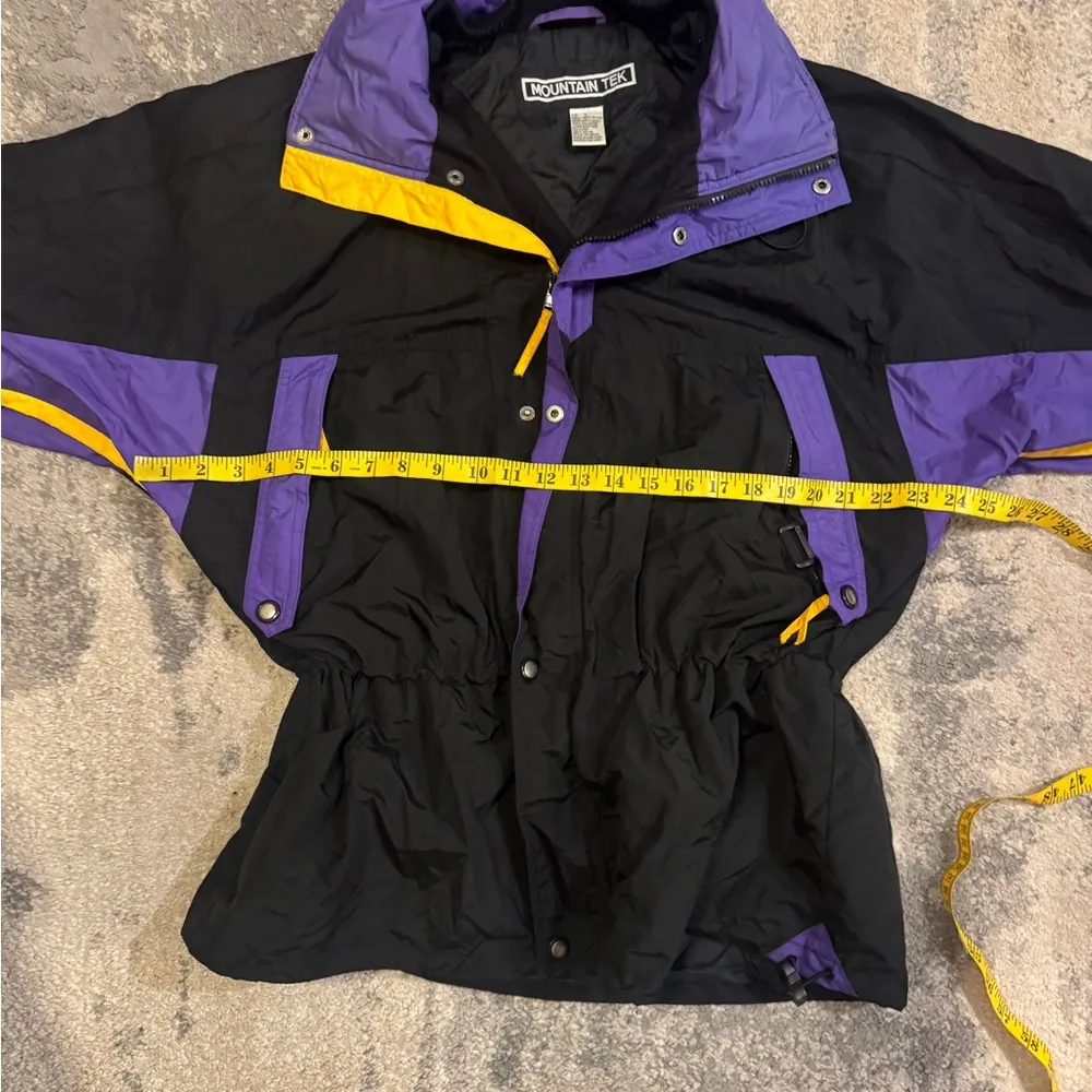 Black and Purple Mountain Tek Jacket Size L - Image 4