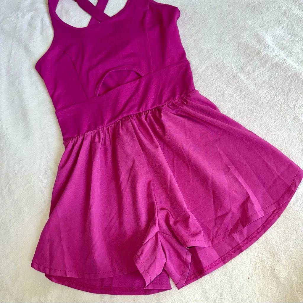 NWOT Women’s Shein Athletic Romper size Small - Image 3