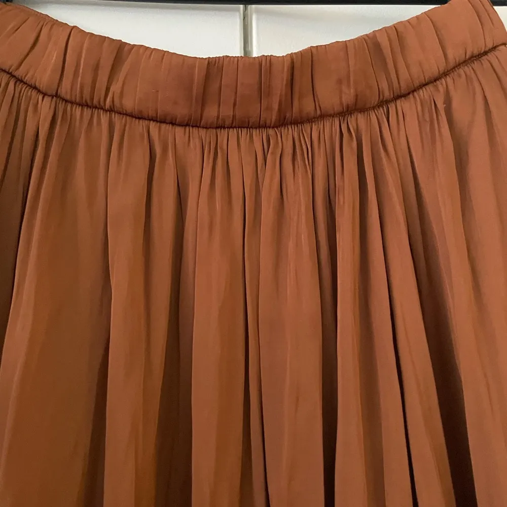 Zara flowy skirt - Image 3