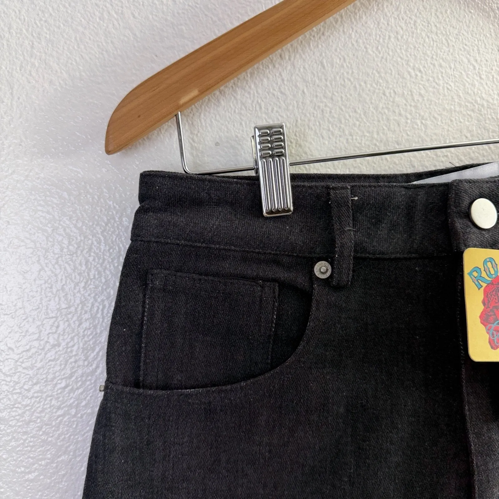 Rodeo Quincy Ryder Shorts Womens 27 Black Denim Floral Rose Applique Western NWT - Image 2