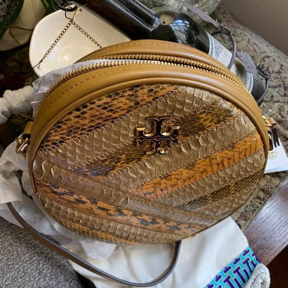 Authentic TORY BURCH SNAKE SKIN Leather top zip Crosby - Image 9