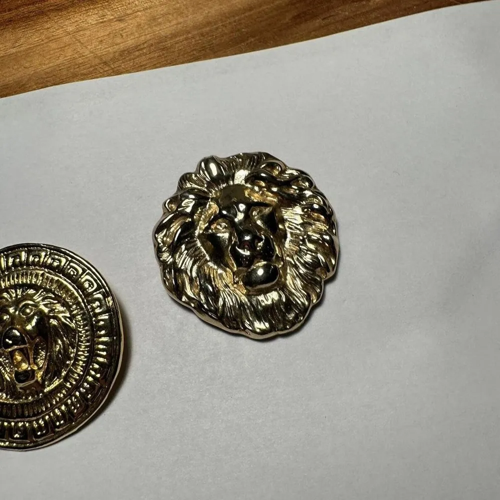 Lot of 2 Gold Tone Brooch Pins - Image 3