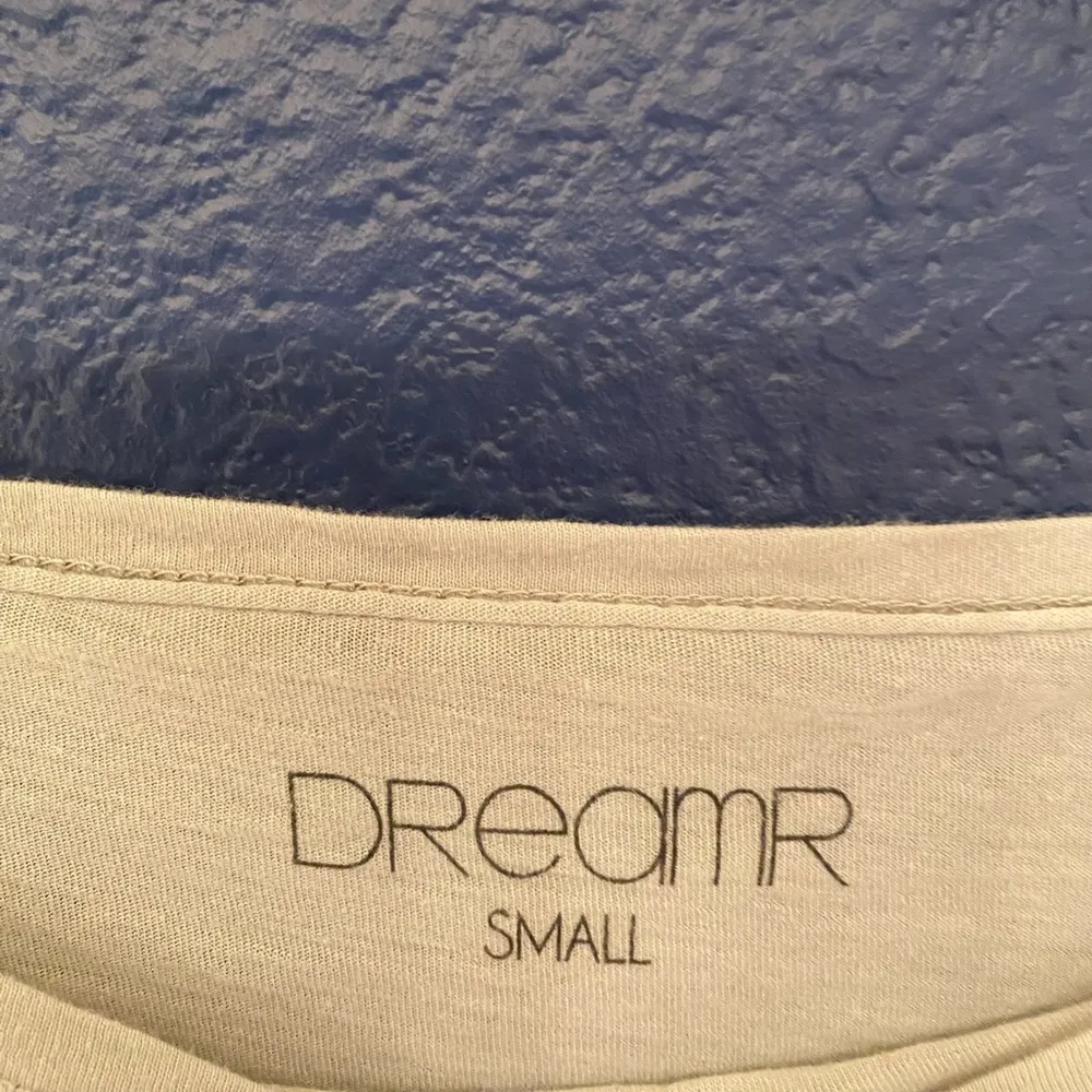 DreamR NWOT Owl Wide Neck Tee Gray - Image 5