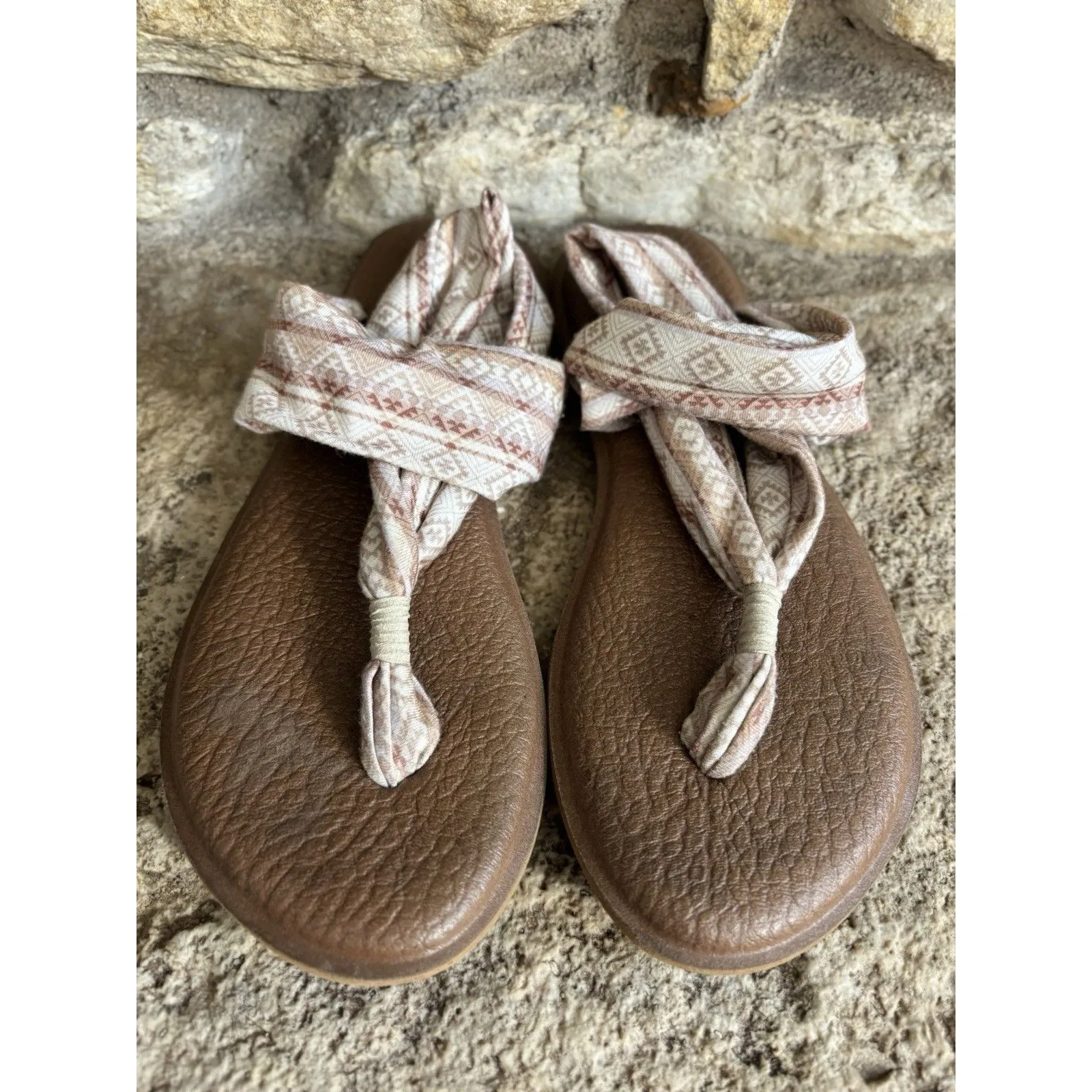 Lot of 3 SANUK Beige Aztec, SANUK Faux Suede, MINNETONKA Faux Suede Fringe Sz 7 - Image 6