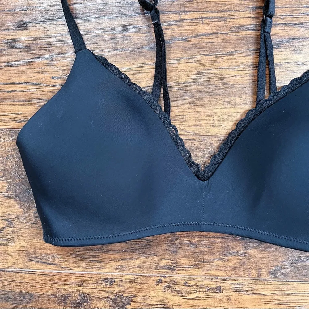 Aerie • Real Happy Wireless Lightly Lined Bra black 32D t shirt everyday - Image 4