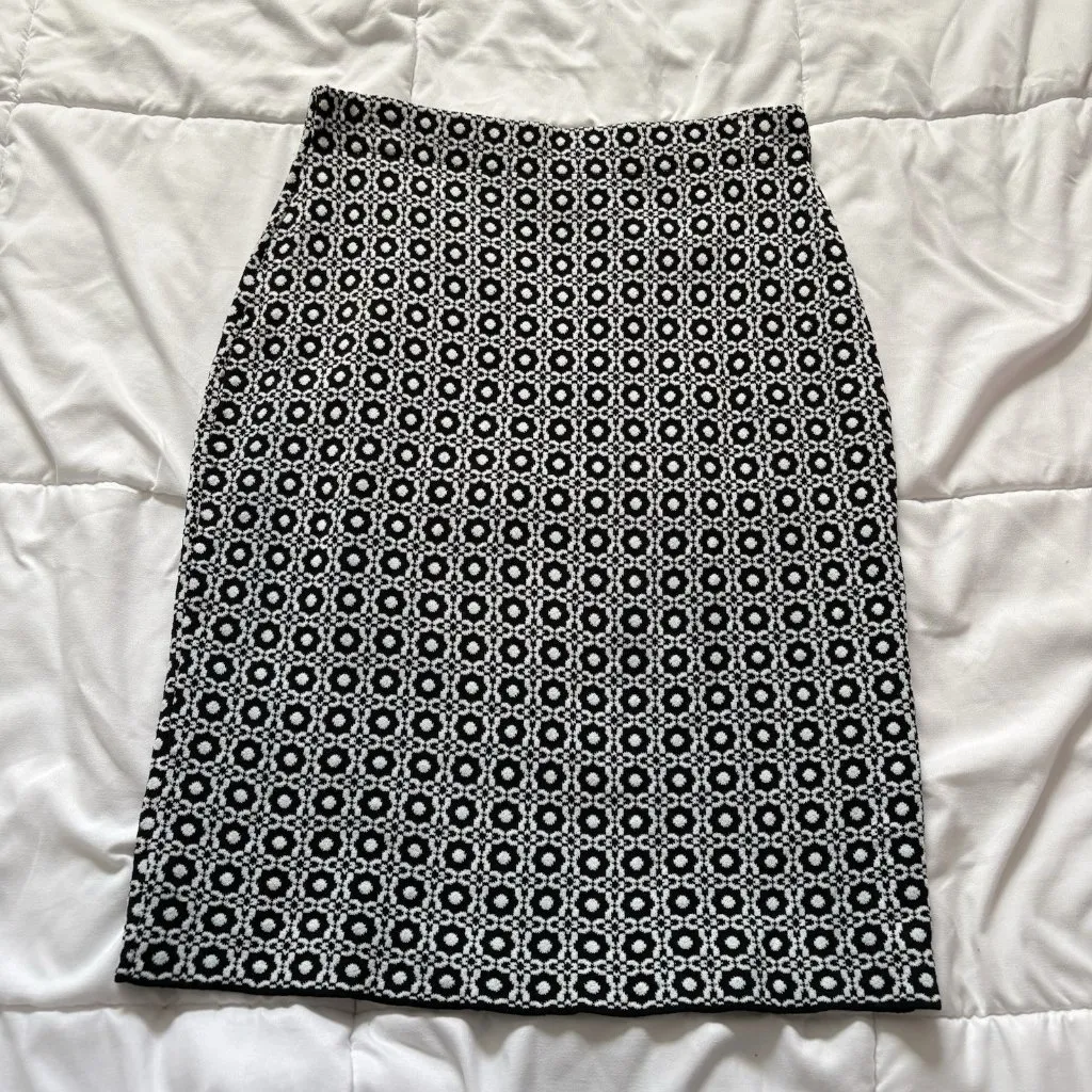 Etcetera Womens Size Small Preppy White Black Floral Academia Midi Skirt College - Image 7