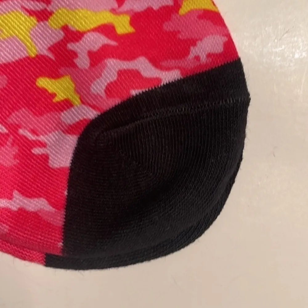 Mountain Dew Unisex Pink Camo socks New OS - Image 3