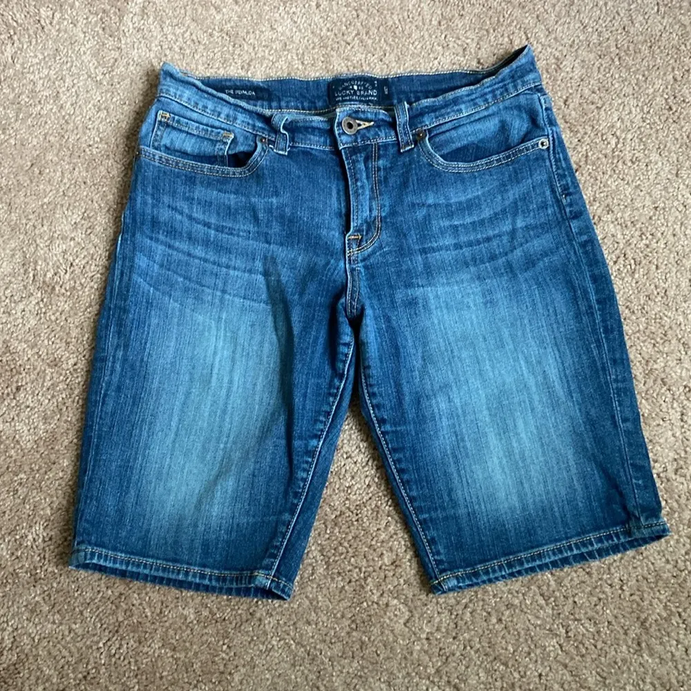 Lucky Brand The Bermuda Shorts (Sz 4/27) Dark Blue Denim Jorts Jean Shorts - Image 2