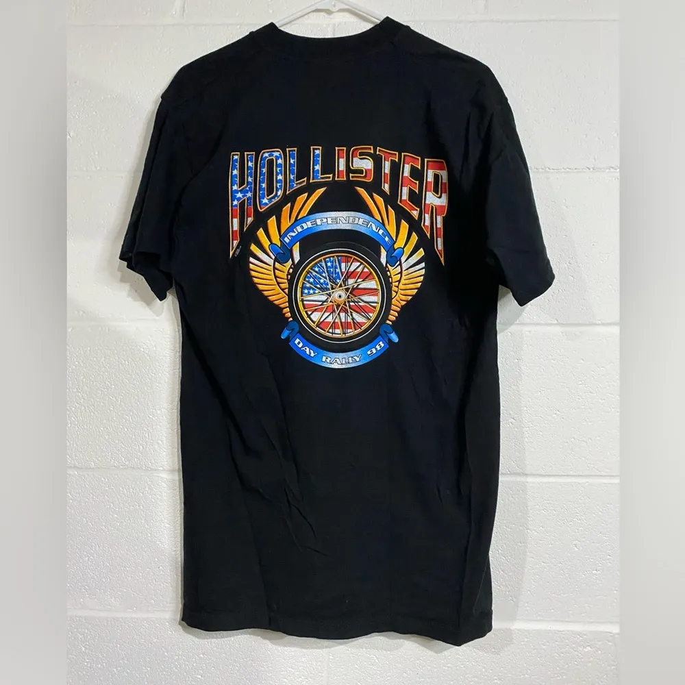Hollister Black Graphic Men's Shirt fruit of the loom large - Image 3