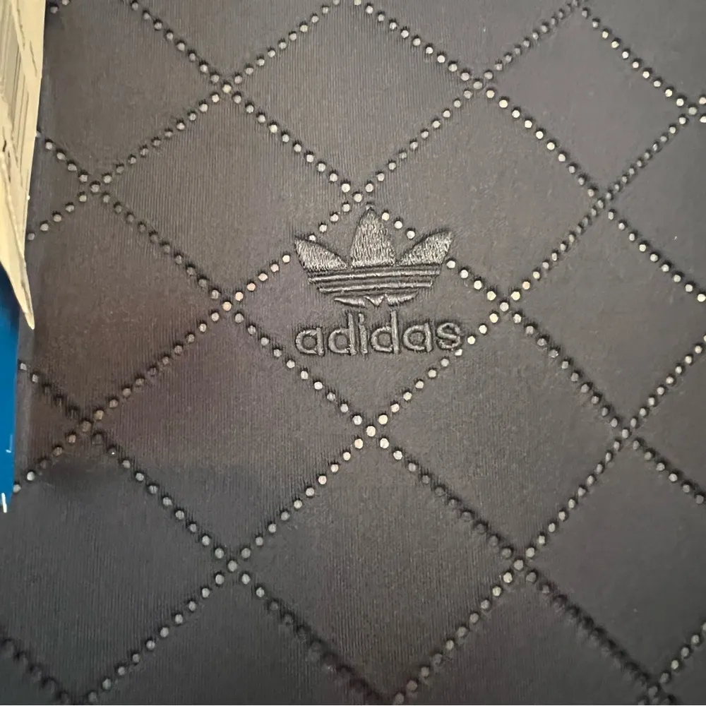 Adidas legink T-shirt Puff Jacket Blue puffer Size :XS NWT #317 - Image 6