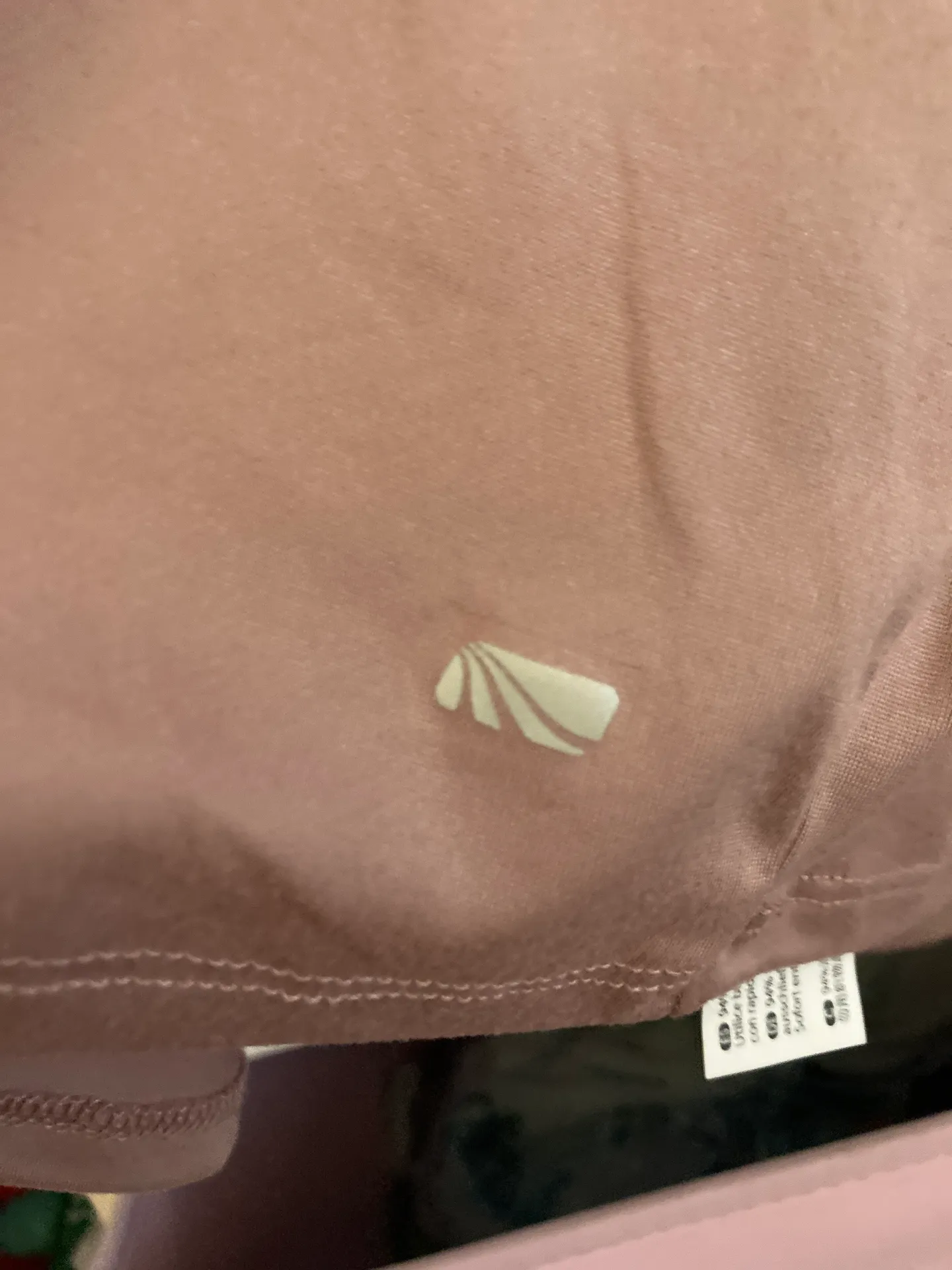 Medium Athletic Tank Top NWOT Pink - Image 3