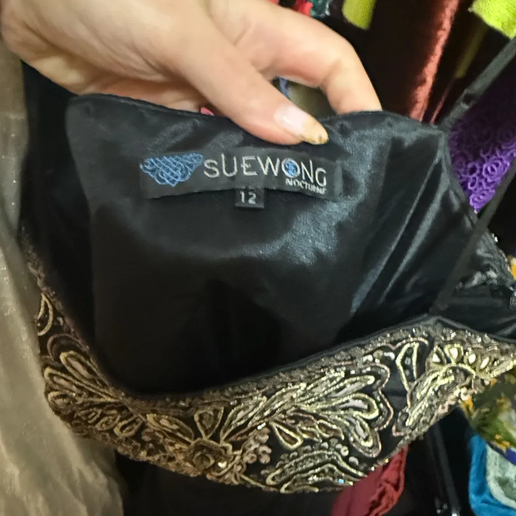 Sue Wong Black and Gold Mini Dress - Image 2