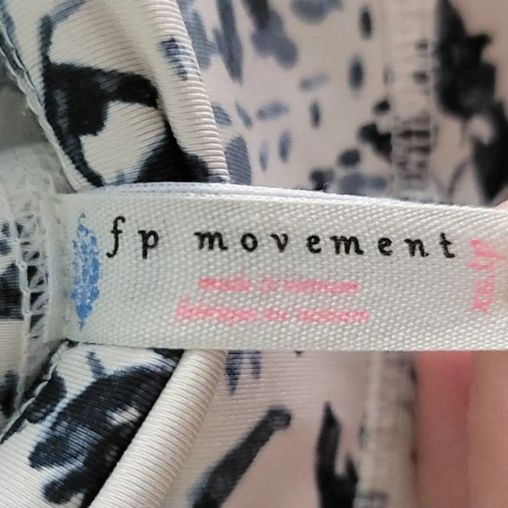 Free People FP Movement Printed City Slicker High Waisted Yoga Leggings XS - Image 5