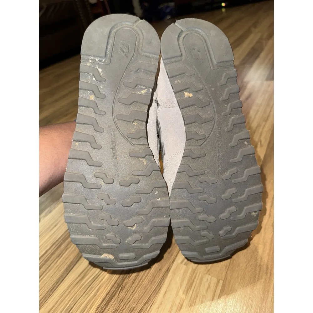 New Balance Shoes Womens 8.5 Lace Up Low Top Running Sneakers GW500SG Grey Suede - Image 7