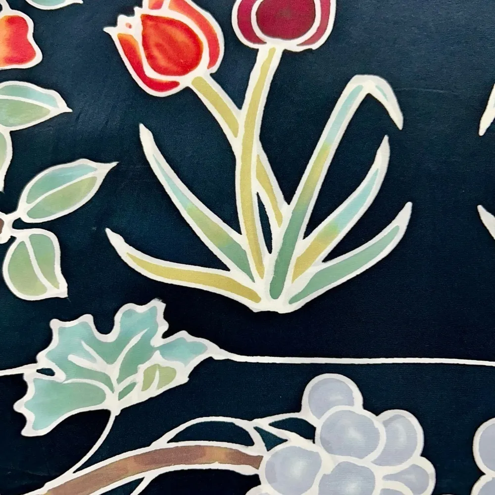 Vintage Art Waves Silk Floral Printed Tropical Bird Tunic, Oversized Small Black - Image 6