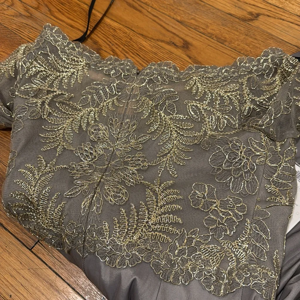 Tadashi Shoji Winston Off-The-Shoulder Taffeta Gown NEW SAMPLE PIECE see measure - Image 10