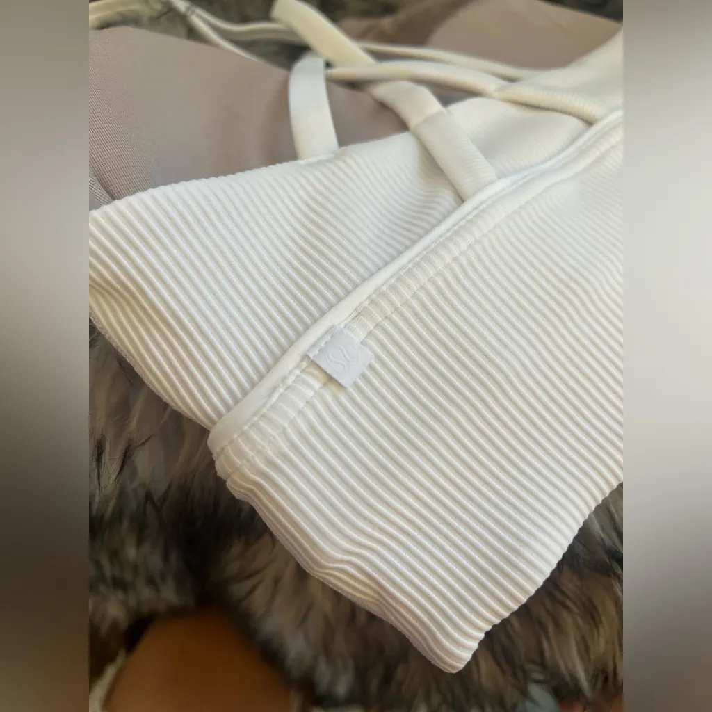 Lululemon Energy Vapor Longline Ribbed Sports Bra - Image 2