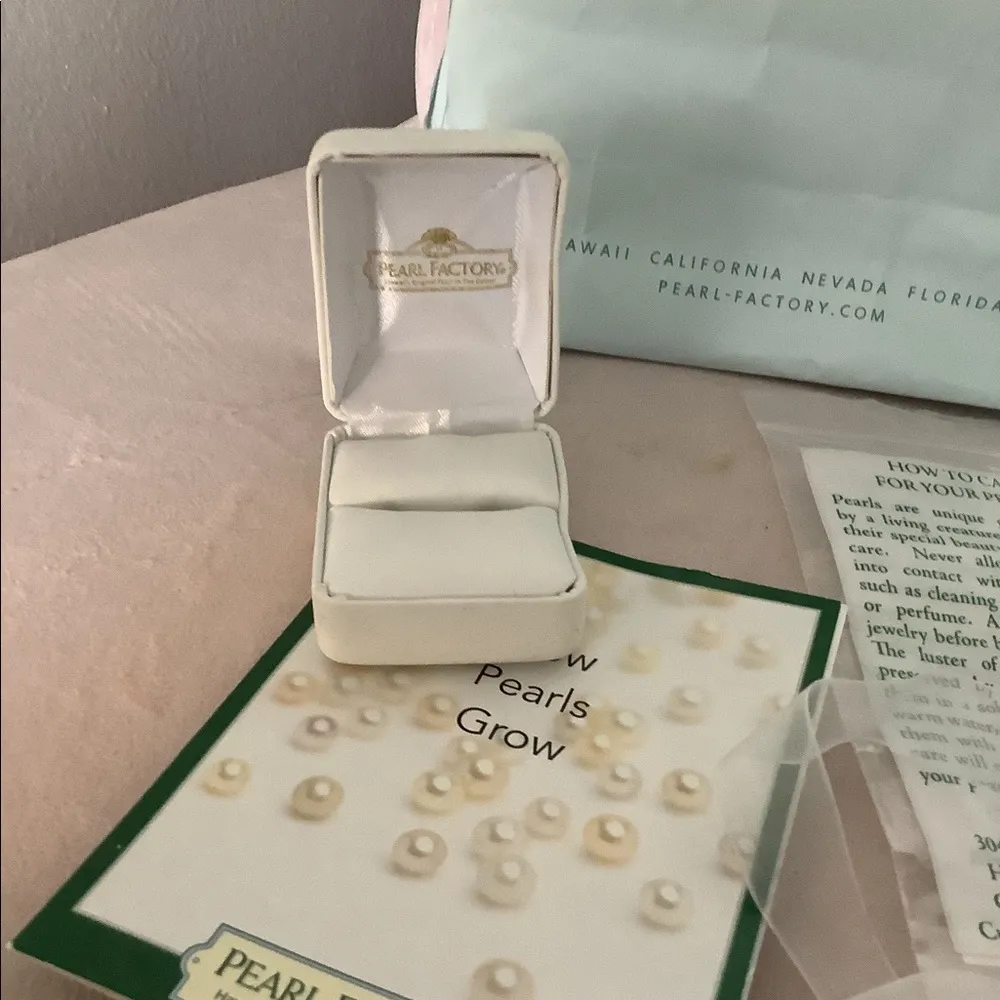 Pearl Factory Packaging Multiple - Image 4