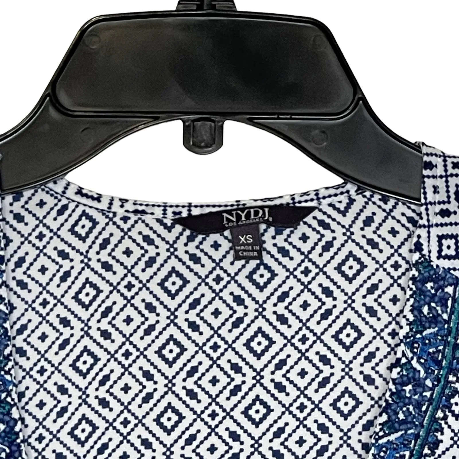 NYDJ Blouse Top‎ Size XS Blue White Geometric Beaded V-Neck Tassels Womens - Image 2