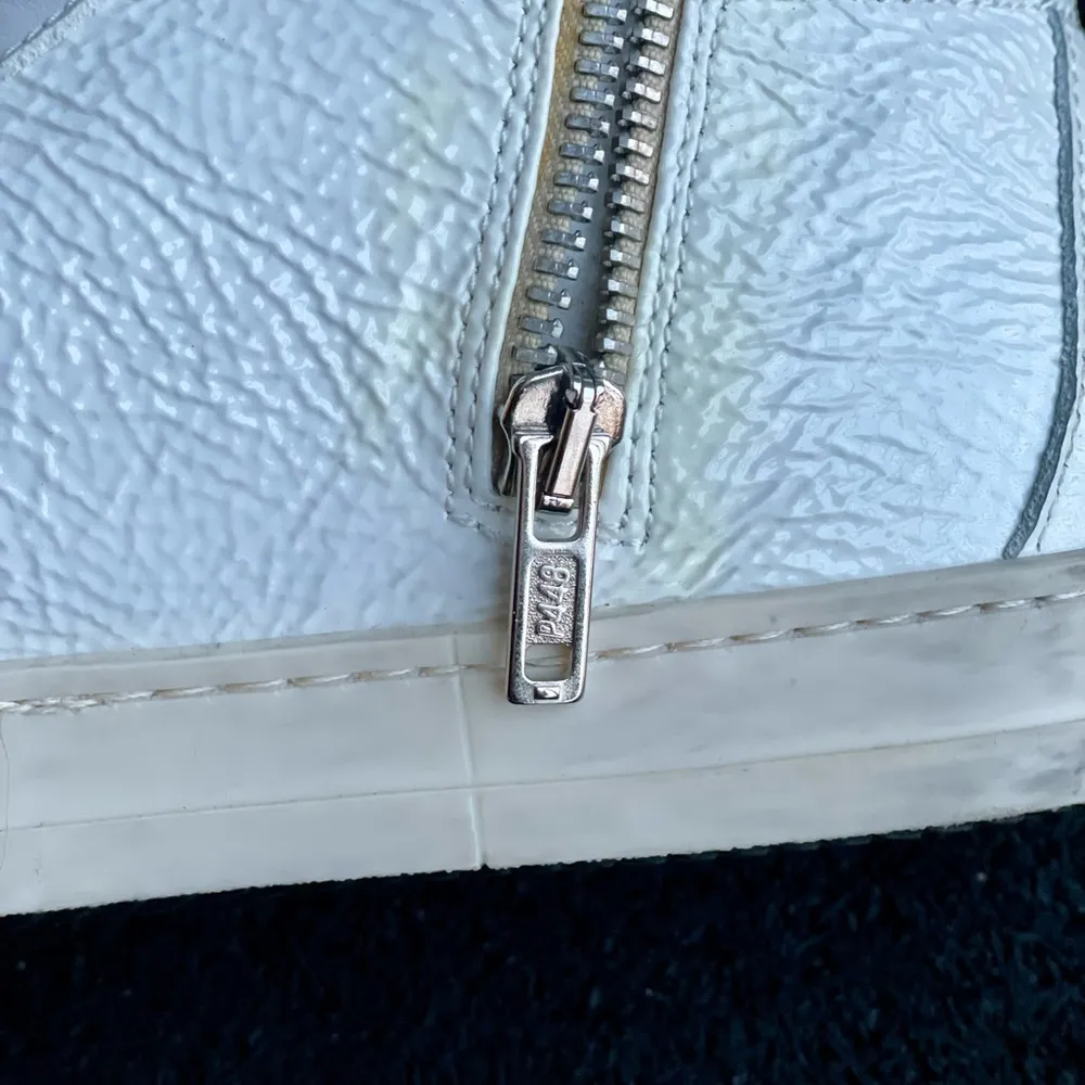 P448 high top white patent leather sneakers size (38) US SIZE 7.5 - 8 womens - Image 8