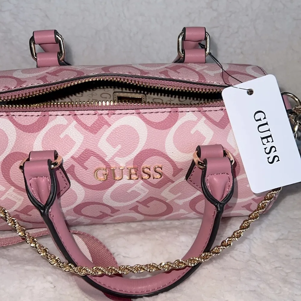 Guess Pink and‎ White Satchel with Gold Accents - Image 16