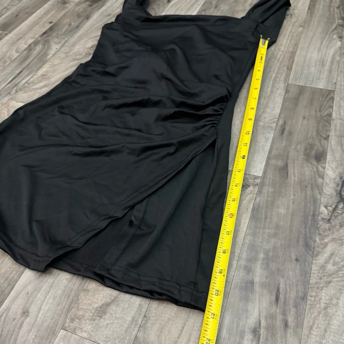 Black slit leg mini backless tie dress - Image 4